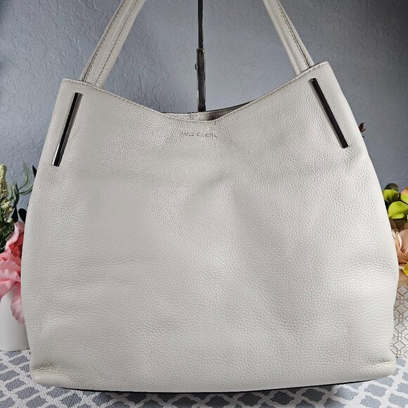 Vince Camuto VV-IKE-To Tote Bag in Silver Cloud Pebbled Leather – NWT - Picture 5 of 15